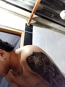Snapshot of juan_montoyasex chatting on 10/19/25, 04:35 juan montoyasex online show from 10/19/25, 04:35