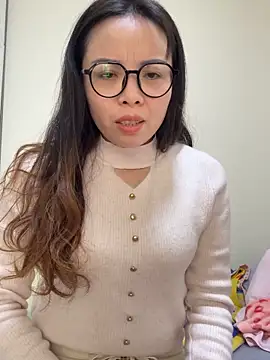 aa520uv online show from 11/21/25, 06:12