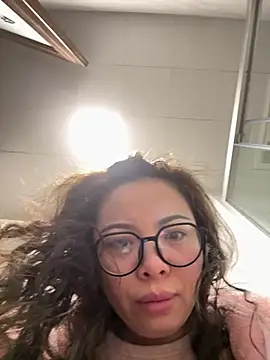 aa520uv online show from 03/05/26, 02:29