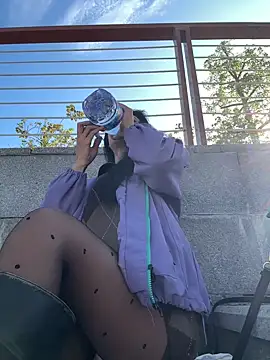 linger-23 online show from 12/23/25, 06:55