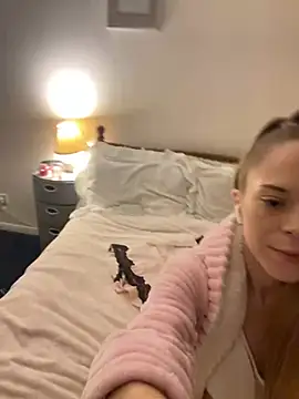 Snapshot of Amy-Storm chatting on 03/13/25, 10:10 Amy-Storm online show from 03/13/25, 10:10