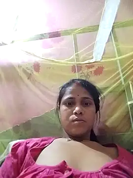 Snapshot of Ayeshaji chatting on 11/19/25, 09:04 Ayeshaji online show from 11/19/25, 09:04