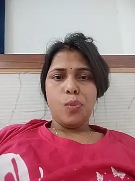 Snapshot of Ayeshaji chatting on 03/25/26, 10:05 Ayeshaji online show from 03/25/26, 10:05