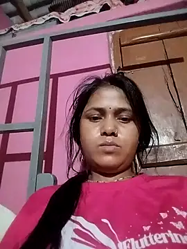 Snapshot of Ayeshaji chatting on 04/11/26, 10:36 Ayeshaji online show from 04/11/26, 10:36
