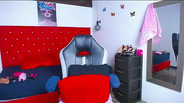 kriss sweetboobs10 online show from 10/28/25, 12:52