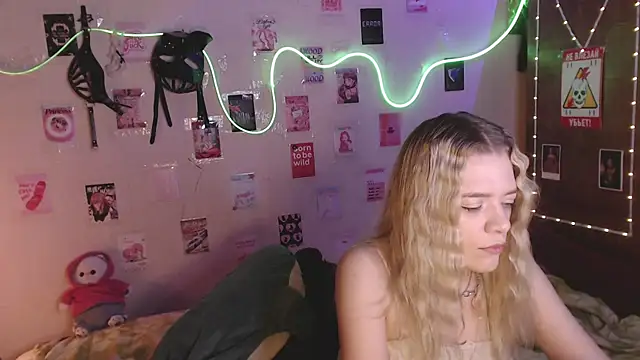 Your Horny Friends online show from 11/01/25, 02:19