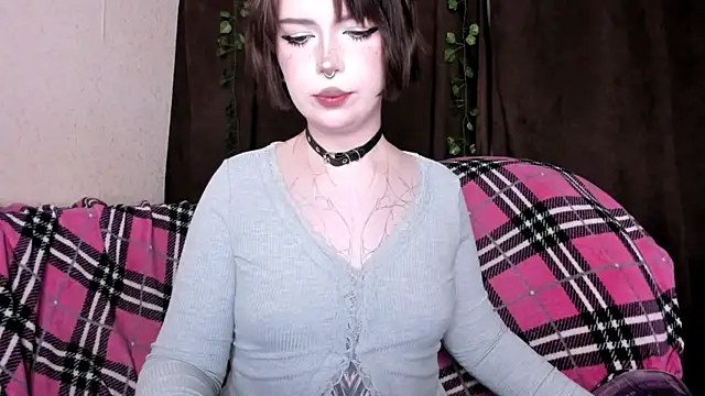 Snapshot of amelia_mays_xx chatting on 05/17/26, 08:27 amelia mays xx online show from 05/17/26, 08:27