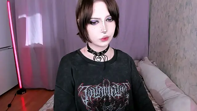 Snapshot of amelia_mays_xx chatting on 06/05/26, 02:23 amelia mays xx online show from 06/05/26, 02:23