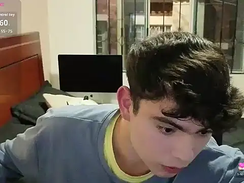 lukeboyce33 online show from 02/18/26, 12:39