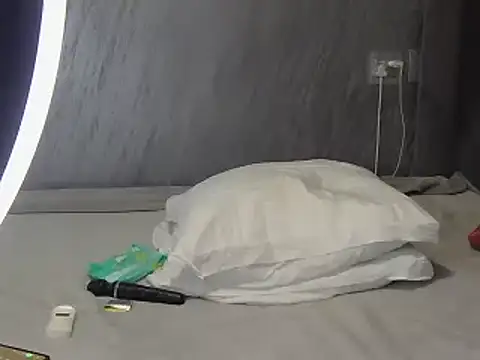 Hotytoty26 online show from 10/21/25, 04:57