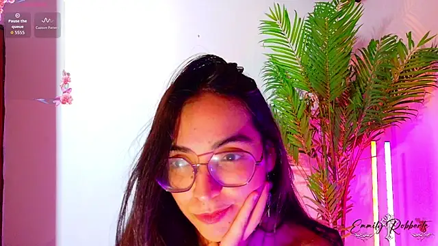 Emmi Roberts online show from 02/04/26, 03:23