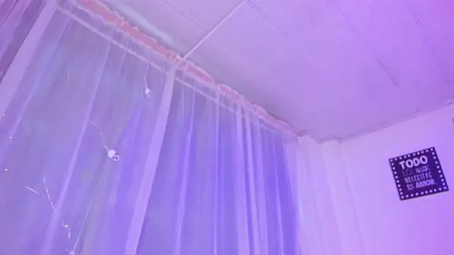 Pretty Johnson  online show from 11/22/25, 11:31