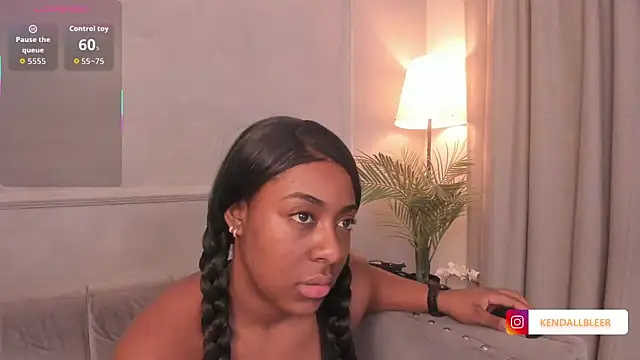 Kendallbleer online show from 10/14/25, 11:44