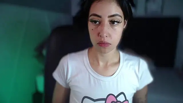 Taylor dolll online show from 11/20/25, 06:40