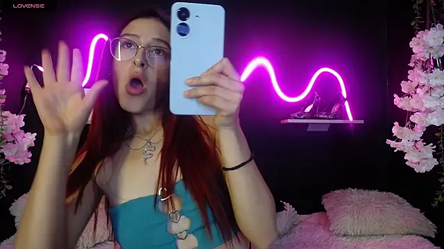 Snapshot of Hairydoll_ chatting on 03/14/25, 12:10 Hairydoll online show from 03/14/25, 12:10