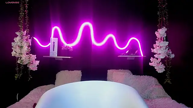 Snapshot of Hairydoll_ chatting on 03/15/25, 01:52 Hairydoll online show from 03/15/25, 01:52