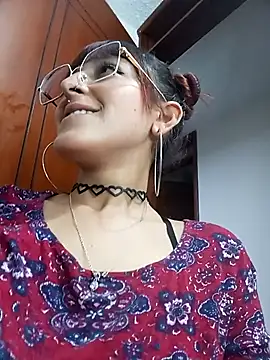 Snapshot of Hairydoll_ chatting on 10/29/25, 10:44 Hairydoll online show from 10/29/25, 10:44