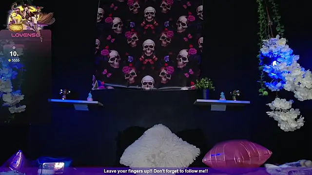 Snapshot of Hairydoll_ chatting on 11/19/25, 09:15 Hairydoll online show from 11/19/25, 09:15