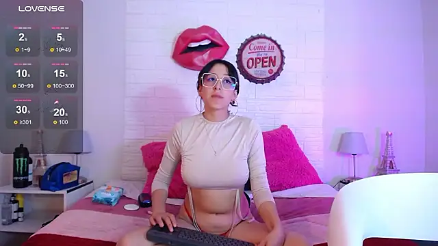 Snapshot of Hairydoll_ chatting on 03/16/26, 08:24 Hairydoll online show from 03/16/26, 08:24