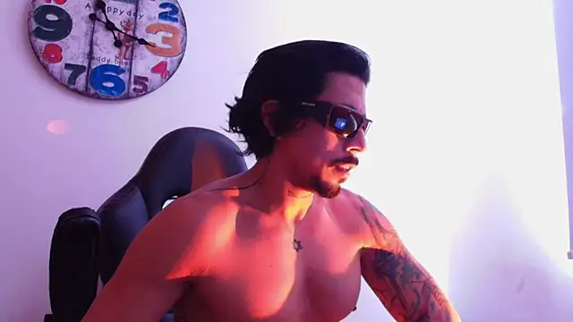 josemeirelesfox online show from 10/07/25, 09:34