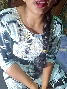 Snapshot of Shalini_telugu09 chatting on 09/13/25, 03:01 Shalini telugu09 online show from 09/13/25, 03:01