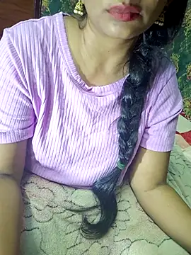 Snapshot of Shalini_telugu09 chatting on 10/24/25, 06:48 Shalini telugu09 online show from 10/24/25, 06:48