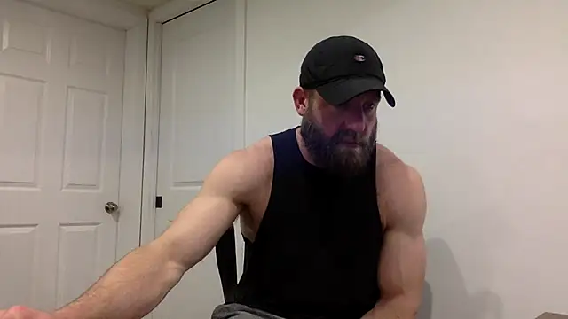 Snapshot of clarkefit chatting on 03/22/25, 12:57 clarkefit online show from 03/22/25, 12:57
