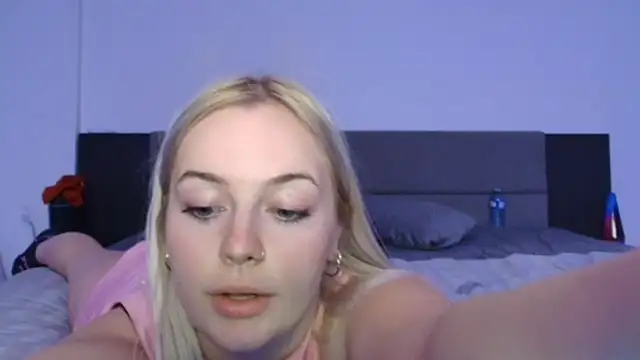 margot robbie7 online show from 09/10/25, 12:32