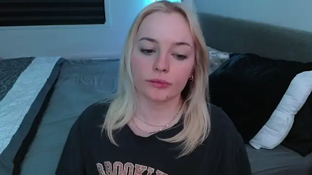 margot robbie7 online show from 04/16/26, 01:06