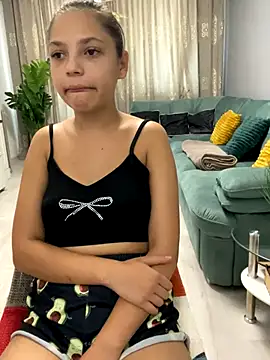 18teengirl3 online show from 09/09/25, 07:41