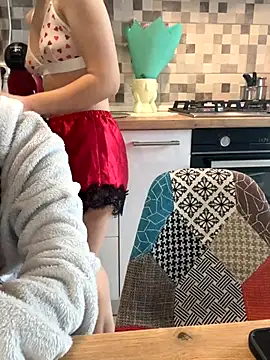 18teengirl3 online show from 10/13/25, 08:36