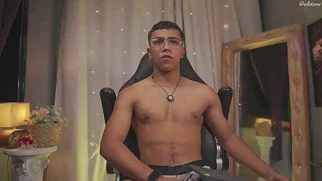 Colstorw  online show from 03/24/26, 10:09