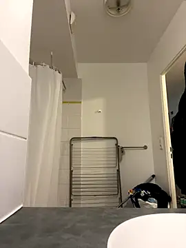 Renoirmonter online show from 10/20/25, 07:42