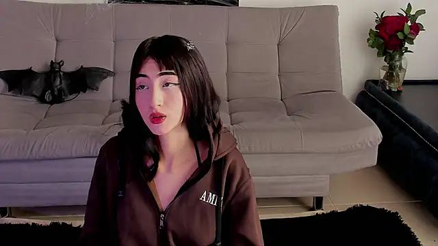 pauline rouge online show from 10/14/25, 03:13