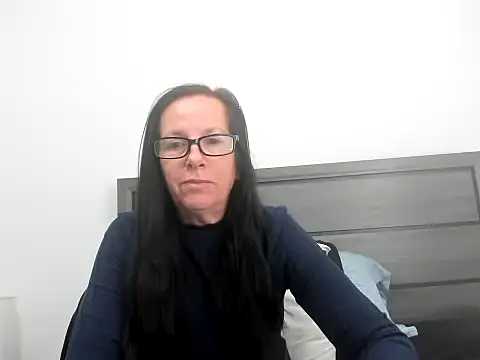 peachgoddess online show from 11/09/25, 01:42