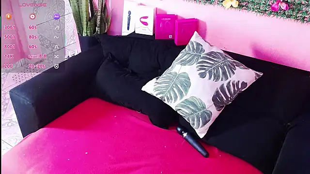 DianaGom online show from 10/05/25, 10:35