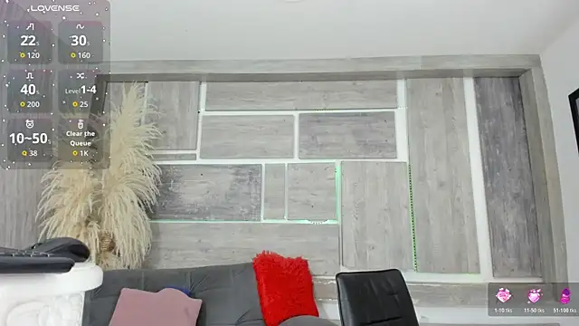 lunastorm  online show from 12/21/25, 01:40