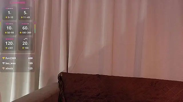 Snapshot of YuliethPetite chatting on 11/01/25, 11:34 YuliethPetite online show from 11/01/25, 11:34