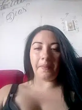 Snapshot of melisamoon_ chatting on 04/04/26, 06:49 melisamoon online show from 04/04/26, 06:49