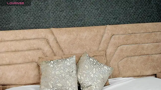 alice foxred online show from 03/14/25, 12:51