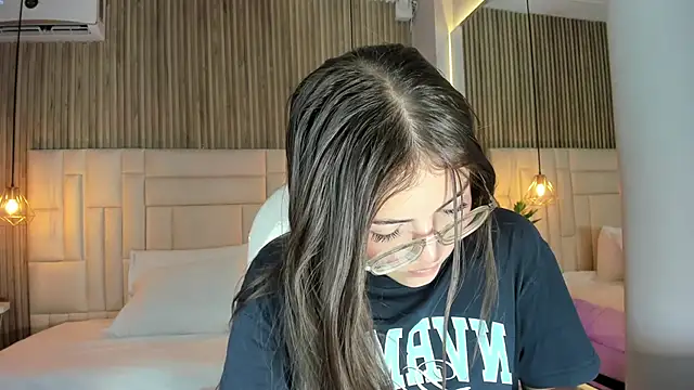 DulceVela  online show from 09/11/25, 10:43