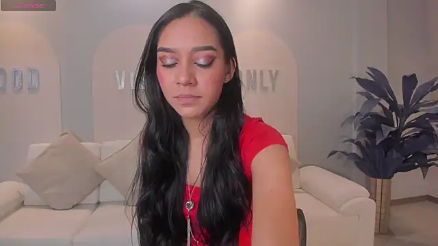 AmaliaCrus online show from 11/17/25, 08:03