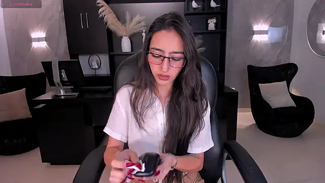 LarisaSmirnov online show from 01/12/26, 05:12