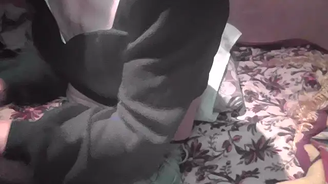 JoaoPinto0 online show from 10/06/25, 07:55