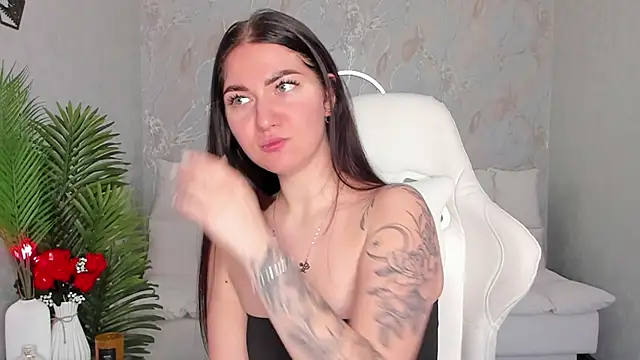 babyisperfect online show from 10/30/25, 04:25