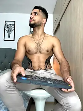 Maximiliano ford online show from 09/26/25, 10:41