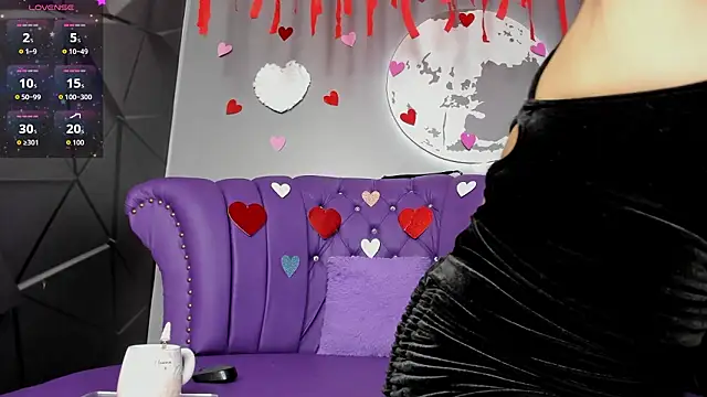 ammytorrez  online show from 02/11/26, 12:43