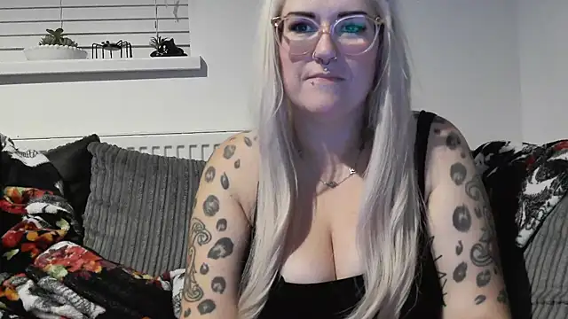 Sizzling Indie36 online show from 09/27/25, 12:15