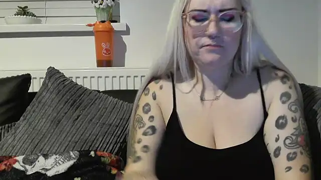 Sizzling Indie36 online show from 09/30/25, 09:42