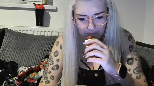 Sizzling Indie36 online show from 10/12/25, 09:36